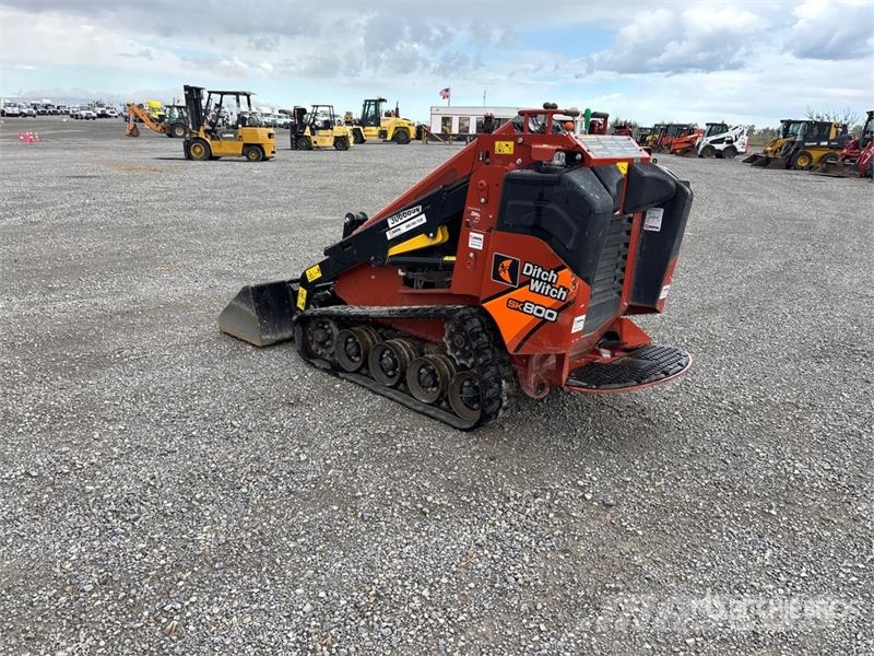 Ditch Witch SK800 Compact Track Loader Kompaktlader