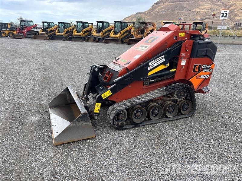 Ditch Witch SK800 Compact Track Loader Kompaktlader