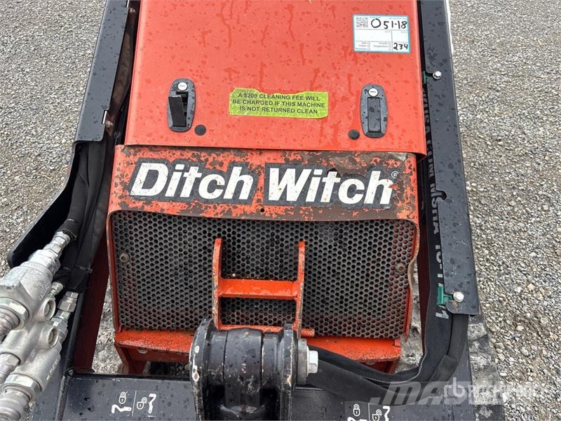 Ditch Witch SK800 Compact Track Loader Kompaktlader