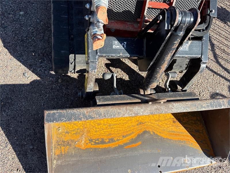 Ditch Witch SK800 Compact Track Loader Kompaktlader
