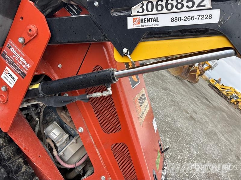 Ditch Witch SK800 Compact Track Loader Kompaktlader