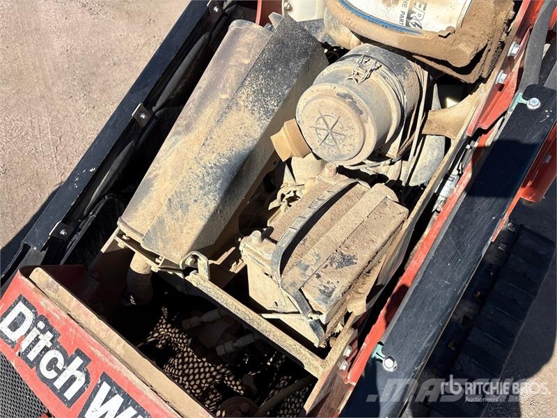 Ditch Witch SK800 Compact Track Loader Kompaktlader