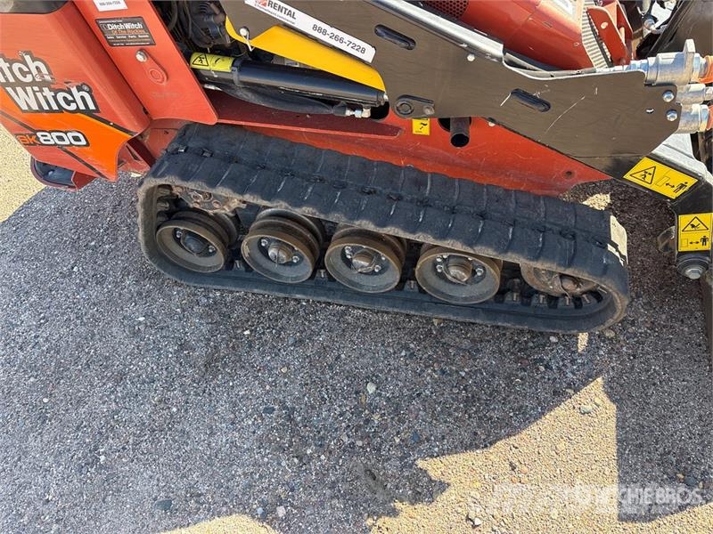 Ditch Witch SK800 Compact Track Loader Kompaktlader