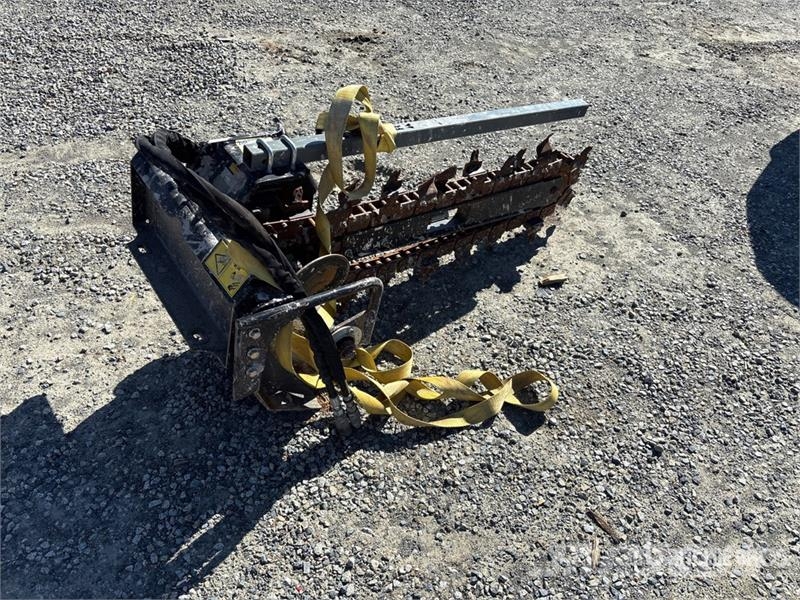 Ditch Witch Skid Steer Trencher 掘溝機