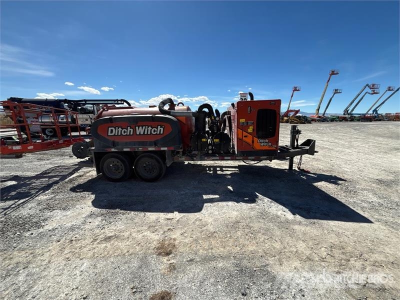Ditch Witch VT24 800 gal T/A Vacuum Tanker Trailer Tankwagen