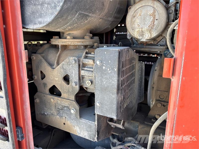 Ditch Witch VT24 800 gal T/A Vacuum Tanker Trailer Tankwagen