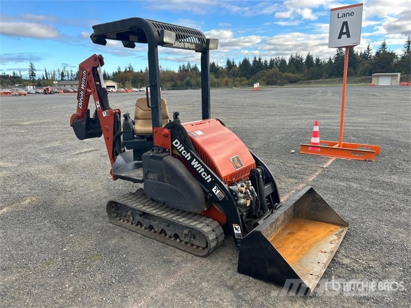 Ditch Witch XT855 Tracked Backhoe Loader Rovokopači