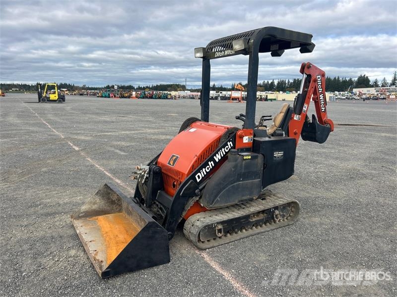Ditch Witch XT855 Tracked Backhoe Loader Rovokopači