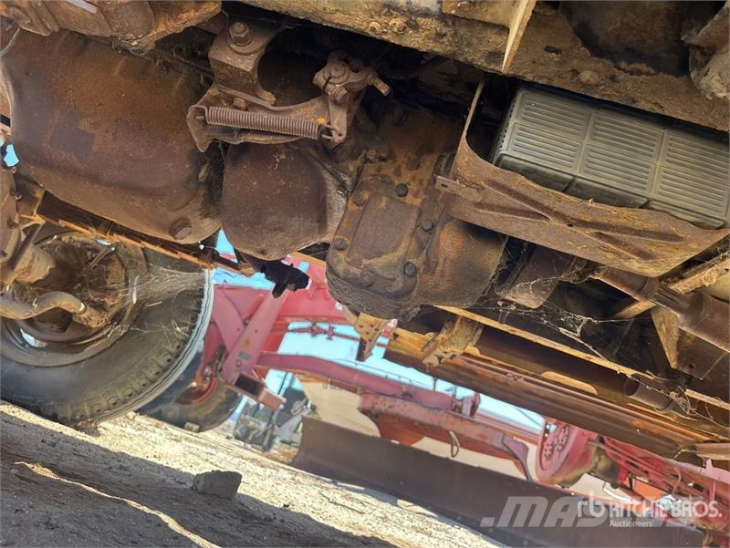Dodge 4x2 Fuel Truck Βυτιοφόρα φορτηγά