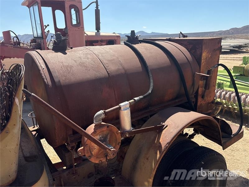 Dodge 4x2 Fuel Truck Βυτιοφόρα φορτηγά