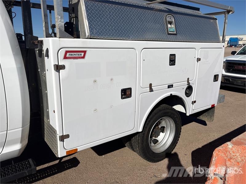 Dodge 5500 4x4 Utility Truck Бортовые фургоны