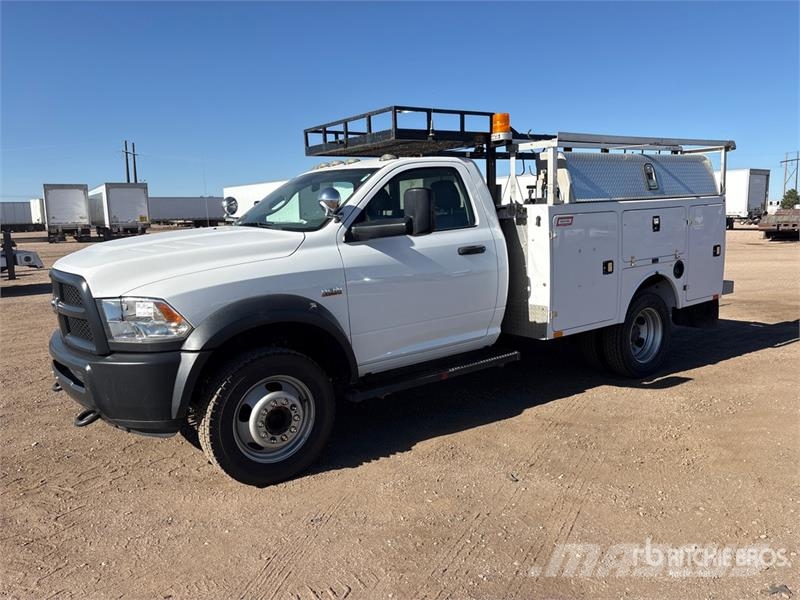 Dodge 5500 4x4 Utility Truck Бортовые фургоны