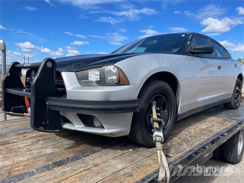 Dodge Charger SE 汽车