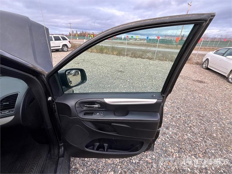 Dodge Grand Caravan Minivan Avtomobili