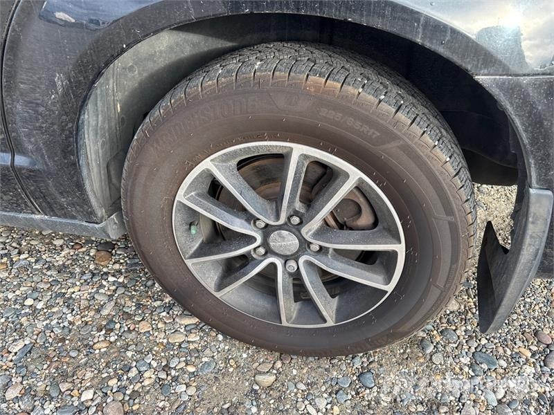 Dodge Grand Caravan Minivan Avtomobili