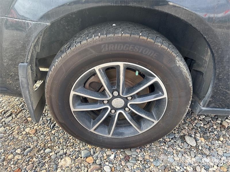 Dodge Grand Caravan Minivan Avtomobili