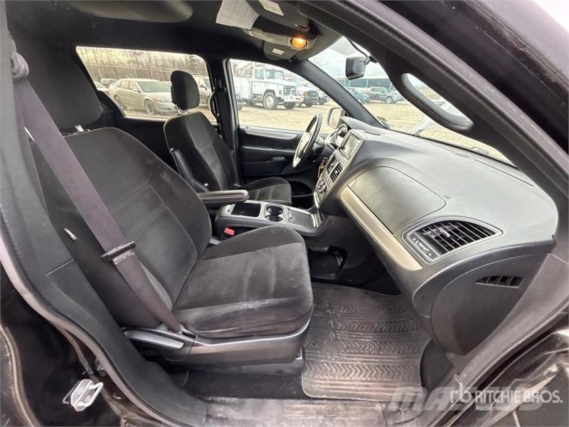 Dodge Grand Caravan Minivan Avtomobili