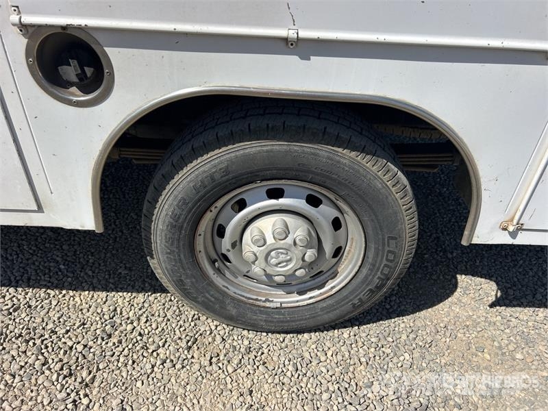 Dodge Ram 2500 4x2 Utility Truck Pickup/Pritschenwagen