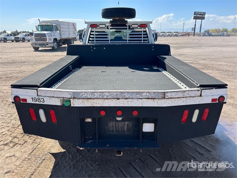Dodge Ram 5500 Pritschenwagen/Pritschenwagen mit Seitenklappe