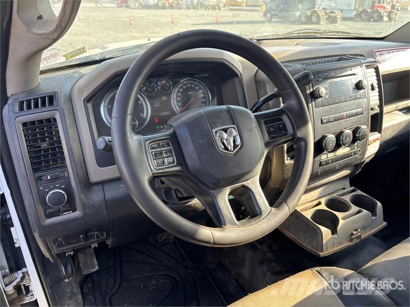 Dodge Ram 5500 Nostolava-autot