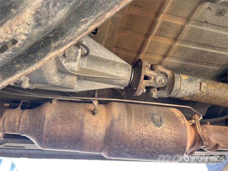 Dodge Ram 5500 Pritschenwagen/Pritschenwagen mit Seitenklappe