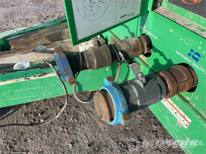 Doosan 1170/350 Mobile Air Compressor مكابس