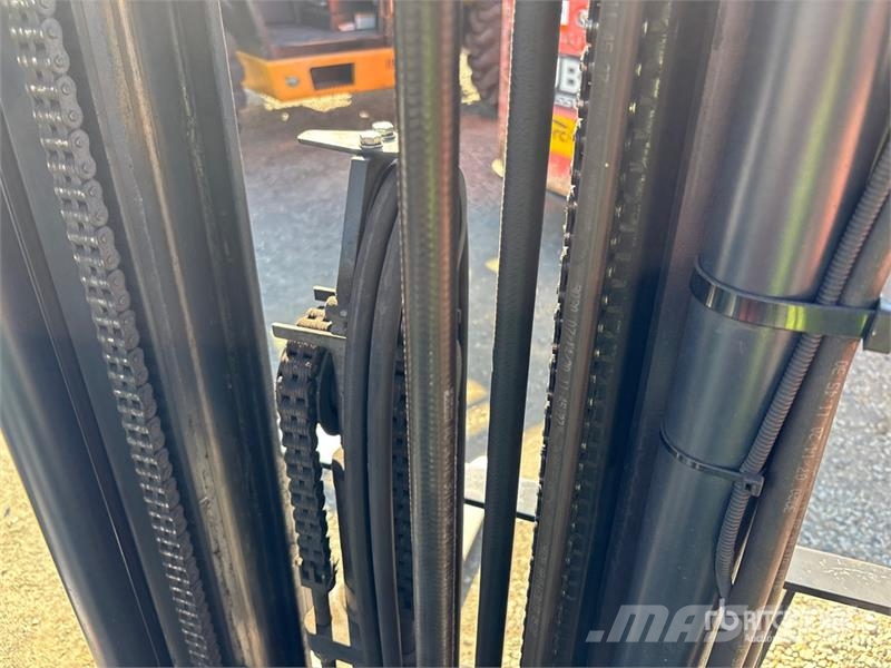 Doosan B20T7 3650 lb Cushion Tire Forklift Carrelli elevatori-Altro