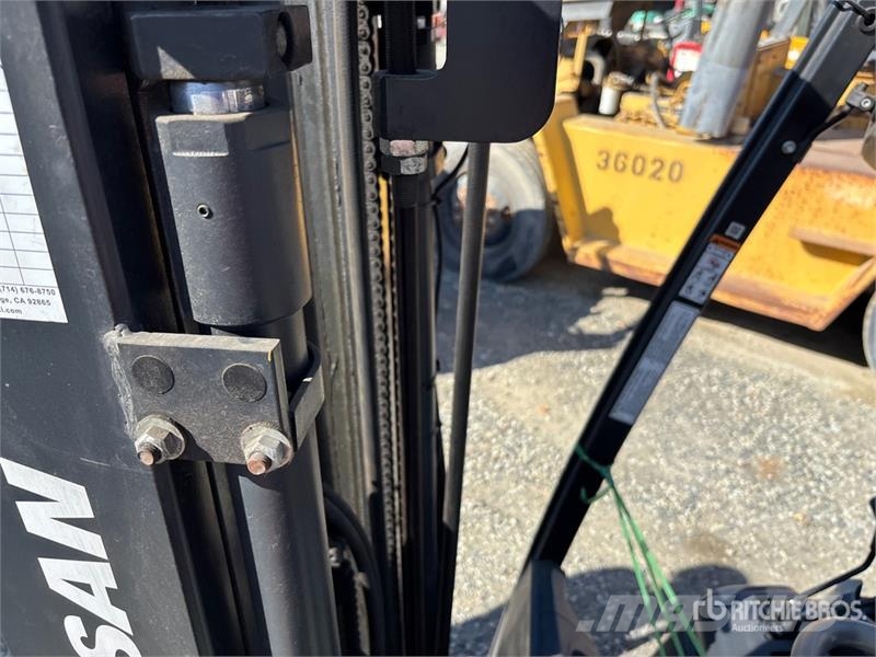 Doosan B20T7 3650 lb Cushion Tire Forklift Carrelli elevatori-Altro