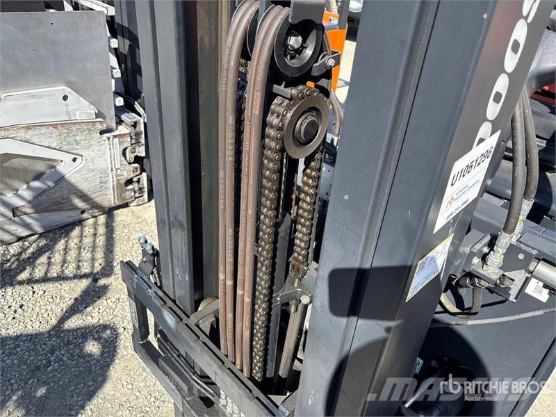 Doosan BC25S-7 2500 lb Cushion Tire Forklift Viličarji - drugo