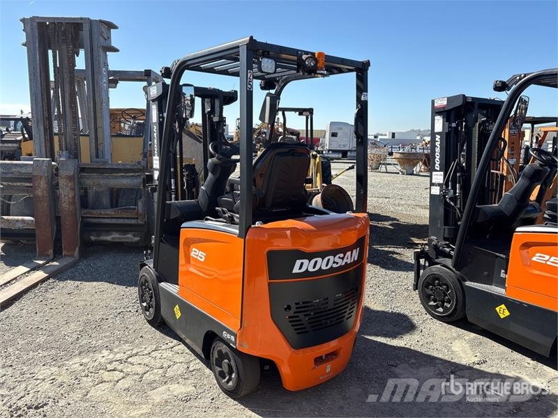 Doosan BC25S-7 2500 lb Forklift Viličarji - drugo