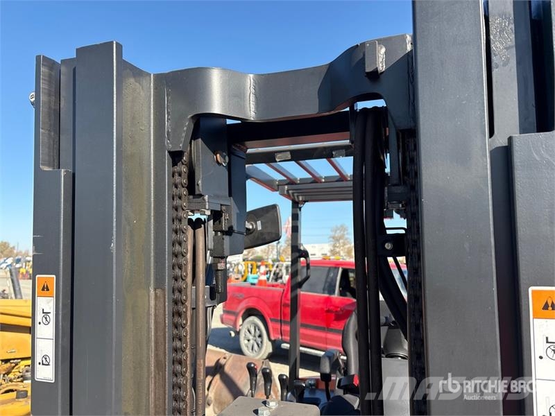 Doosan BC25S-7 2500 lb Electric Forklift Электропогрузчики