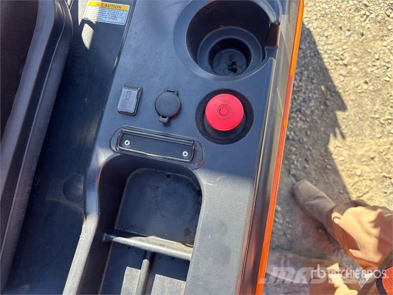 Doosan BC25S-7 2500 lb Cushion Tire Forklift Viličarji - drugo