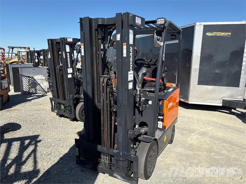 Doosan BC25S-7 2500 lb Forklift Viličarji - drugo