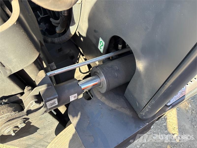 Doosan BC25S-7 2500 lb Electric Forklift Электропогрузчики