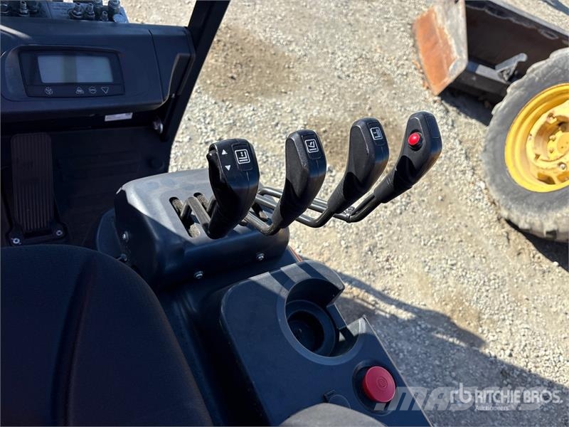 Doosan BC25S-7 2500 lb Electric Forklift Электропогрузчики