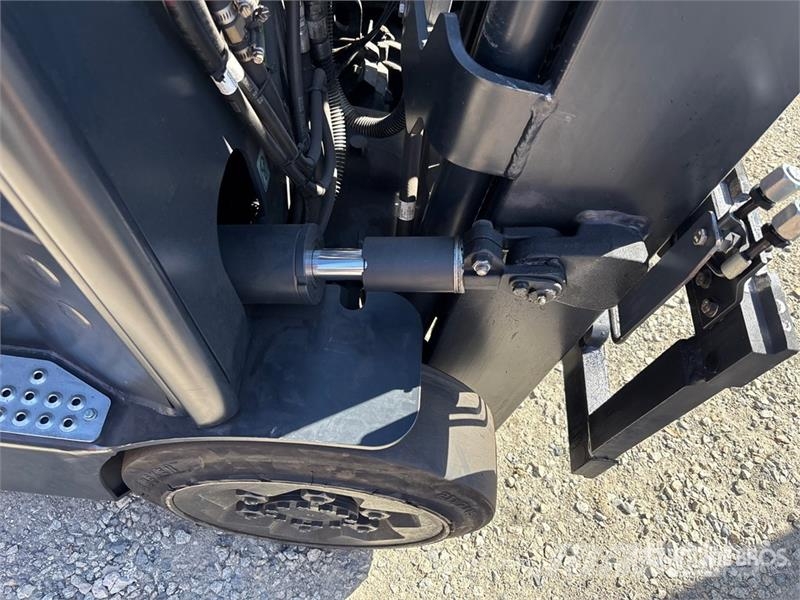 Doosan BC25S-7 2500 lb Cushion Tire Forklift Viličarji - drugo