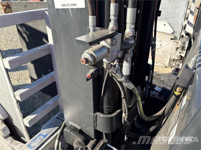Doosan BC25S-7 3000 lb Electric Forklift Электропогрузчики