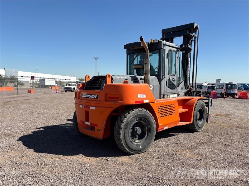 Doosan D160S-5 Pneumatic Tire Forklift Інше