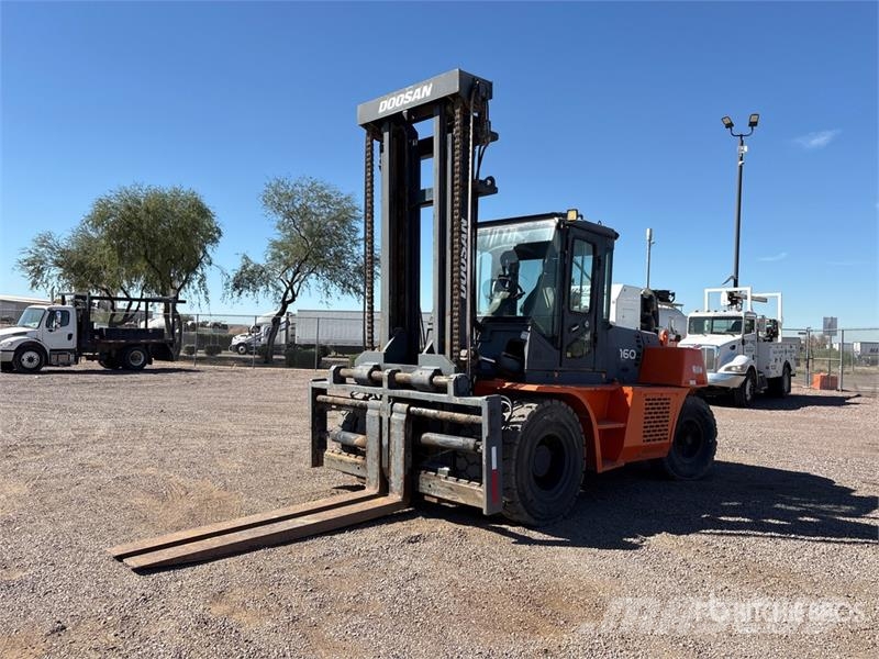 Doosan D160S-5 Pneumatic Tire Forklift Інше