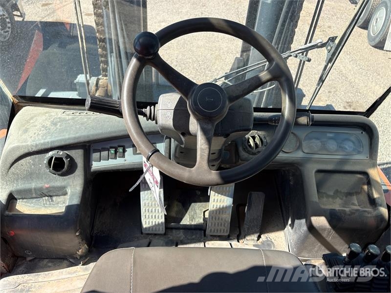 Doosan D160S-5 Pneumatic Tire Forklift Інше