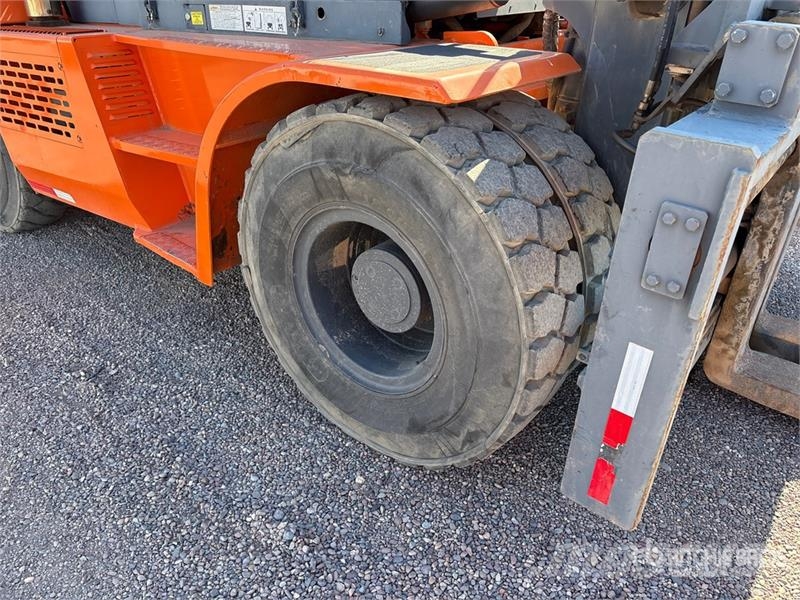 Doosan D160S-5 Pneumatic Tire Forklift Інше