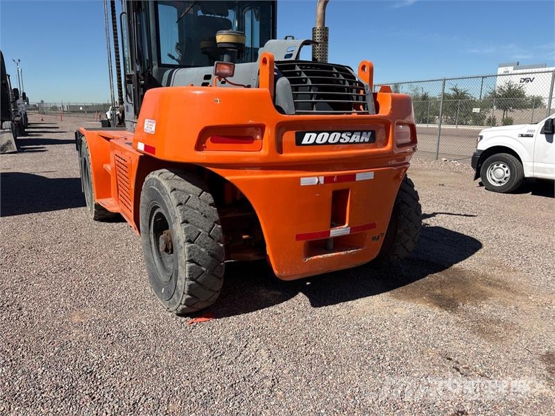 Doosan D160S-5 Pneumatic Tire Forklift Інше