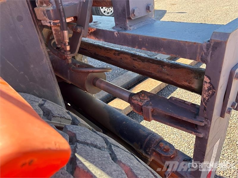 Doosan D160S-5 Pneumatic Tire Forklift Інше