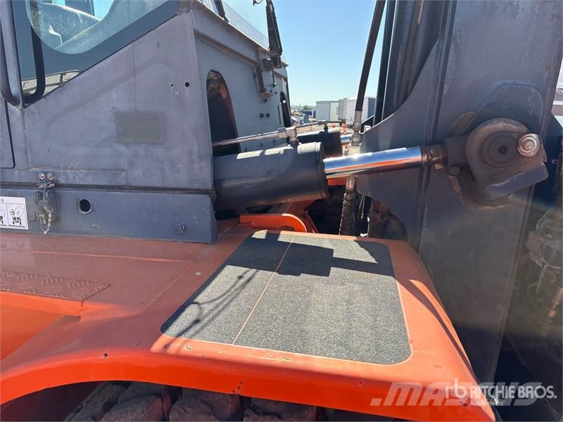 Doosan D160S-5 Pneumatic Tire Forklift Інше