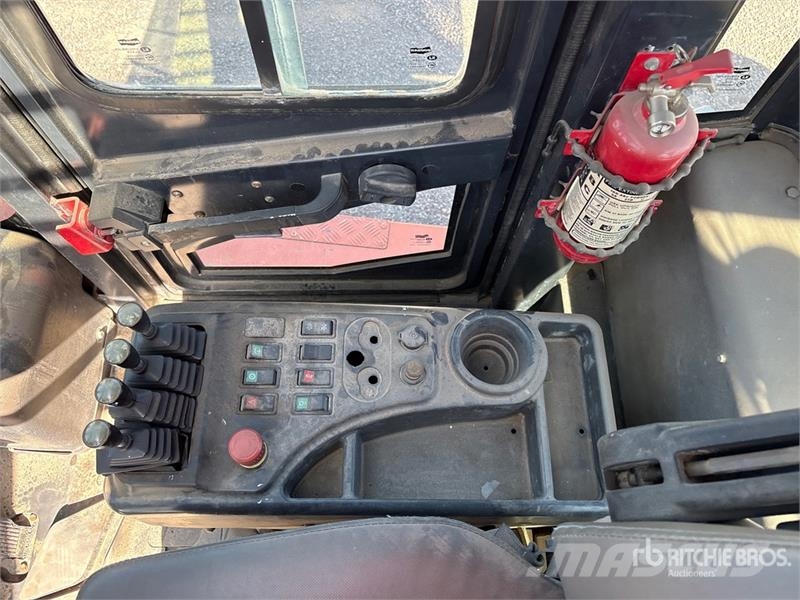 Doosan D160S-5 Pneumatic Tire Forklift Інше