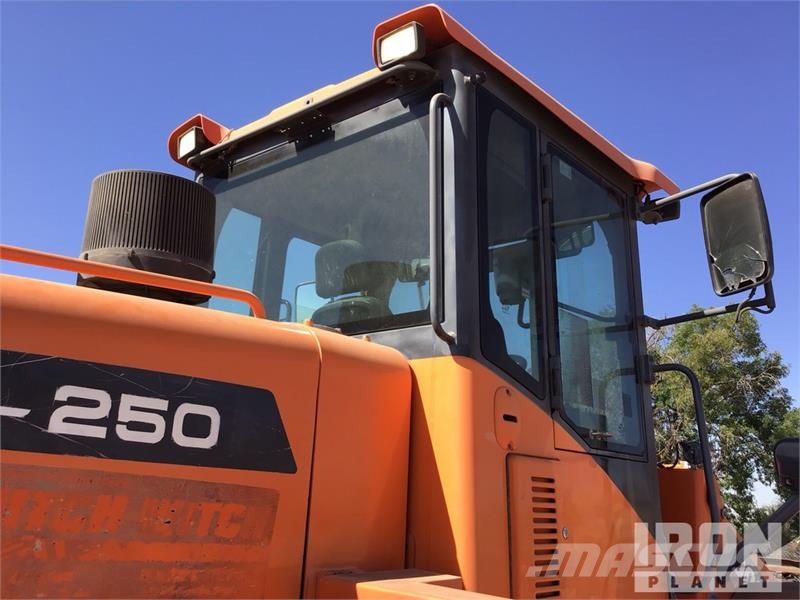 Doosan DL250-3 Utovarivači na točkove