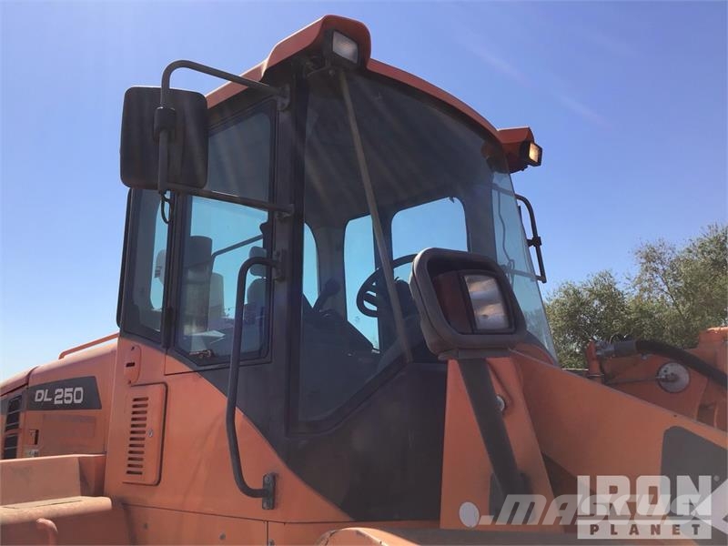 Doosan DL250-3 Utovarivači na točkove