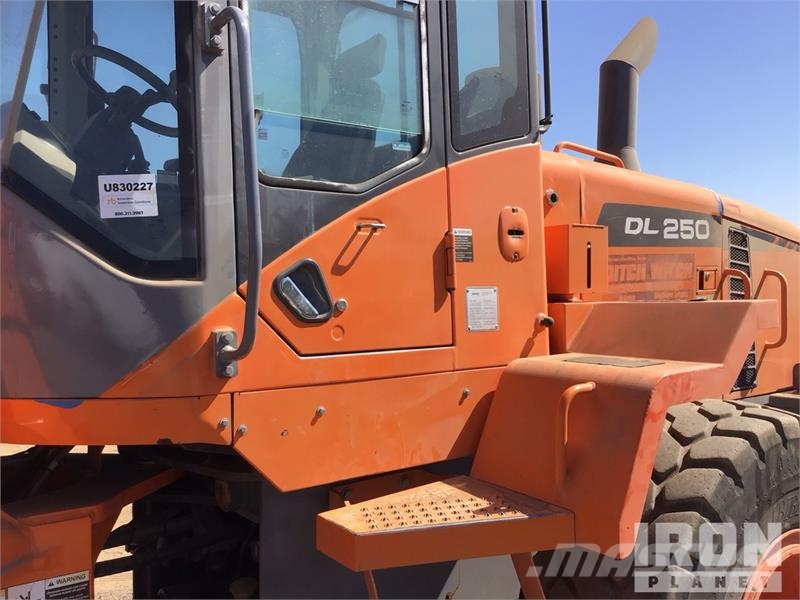 Doosan DL250-3 Utovarivači na točkove