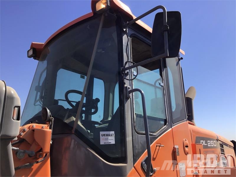 Doosan DL250-3 Utovarivači na točkove