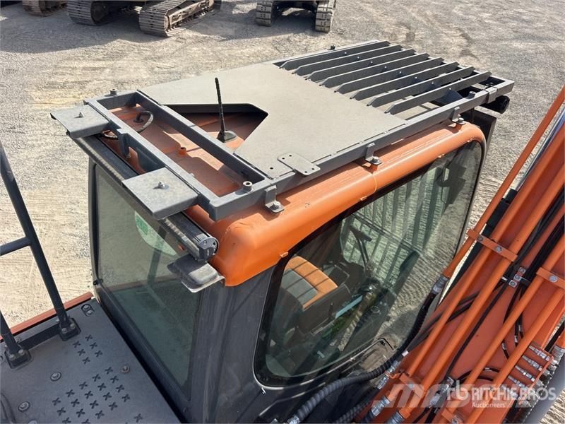 Doosan DX170LC-5 Tracked Excavator Kāpurķēžu ekskavatori